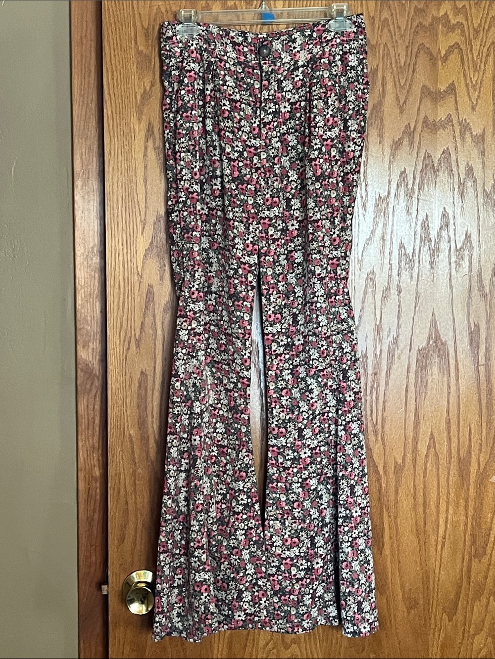 Women’s Floral Flared Pants - Pink/green floral